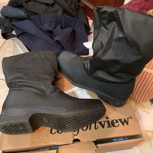 Faux fur lined boots